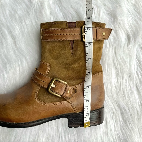 Clarks Harness Leather Boots Camel Brown Size 6.5 Mid Calf Ranch Style - Picture 13 of 16